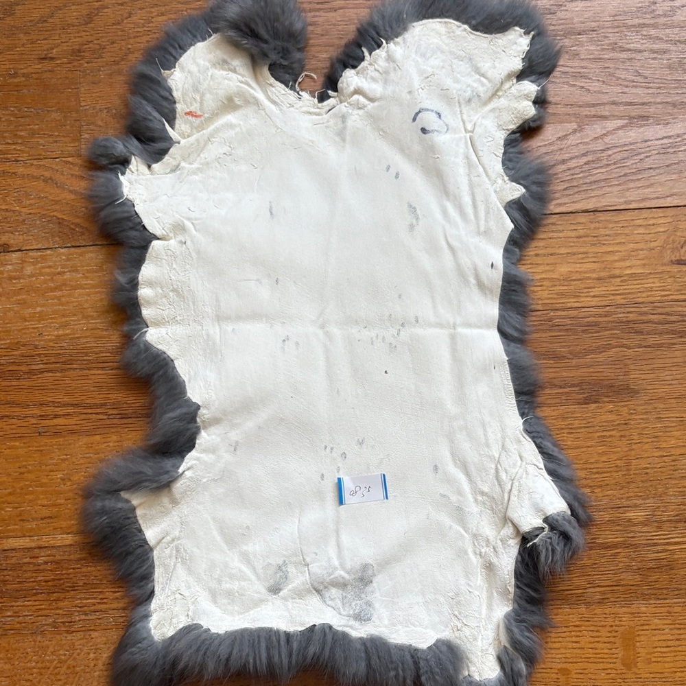 0835 rabbit pelt crafts - Picture 4 of 4